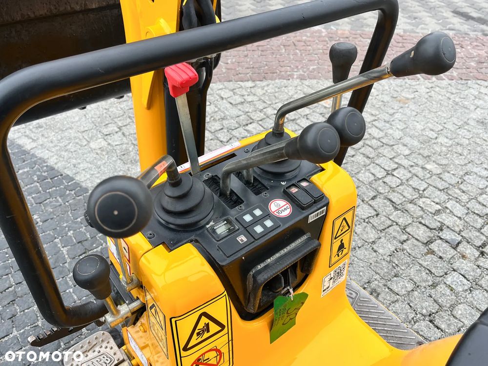 JCB 8008 CTS Micro - 10
