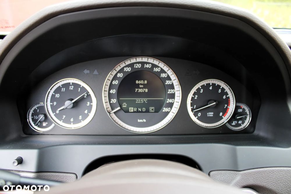 Mercedes-Benz Klasa E 350 Coupe 7G-TRONIC - 25