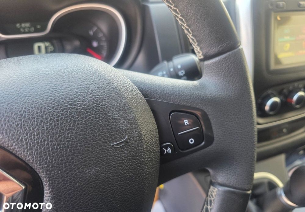 Renault Trafic - 15