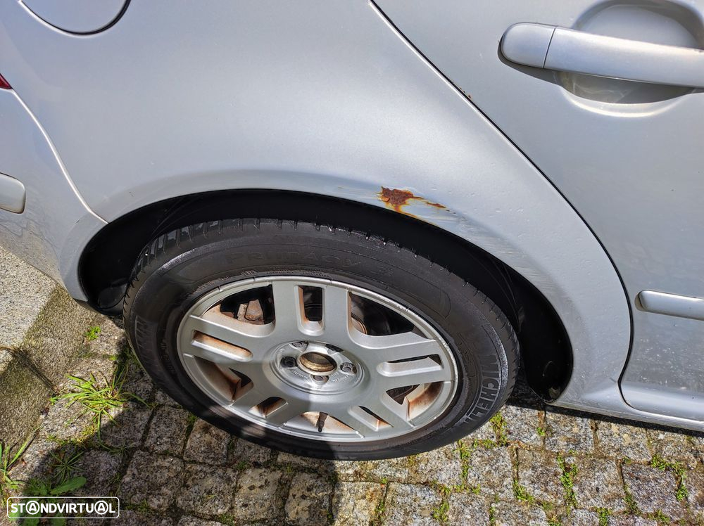 VW Golf 1.6i Highline EC - 13