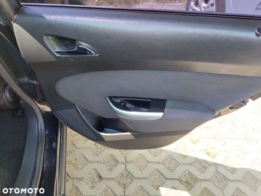 Opel Astra IV 1.6 T Sport - 22