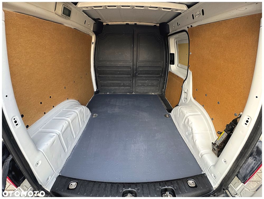 Volkswagen CADDY - 9