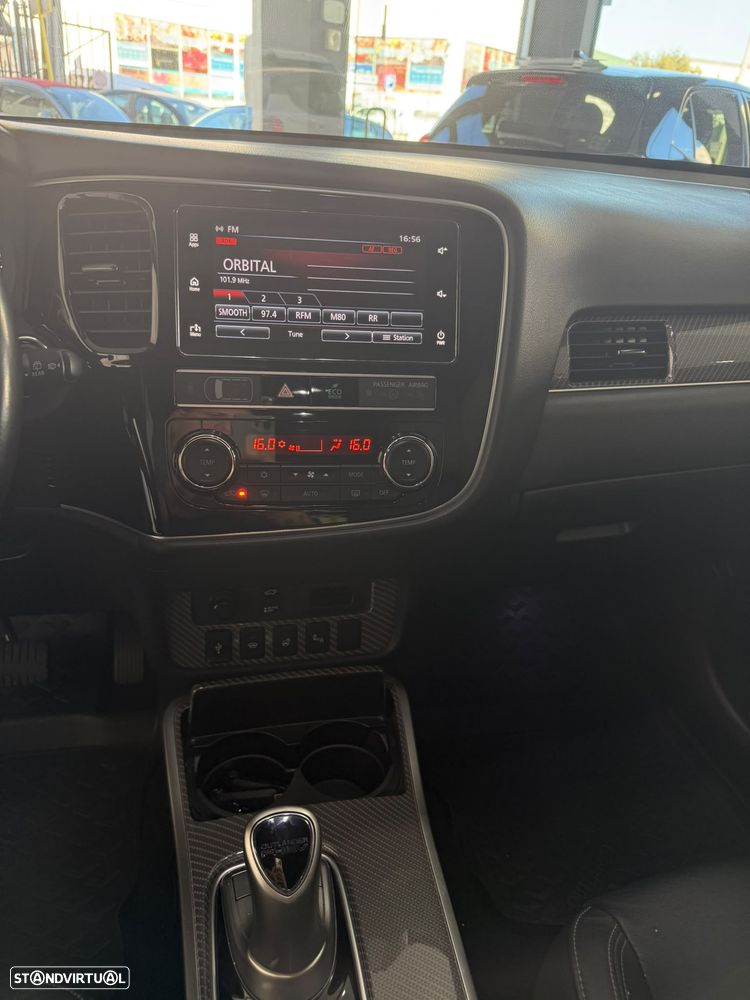 Mitsubishi Outlander 2.4 Intense - 13