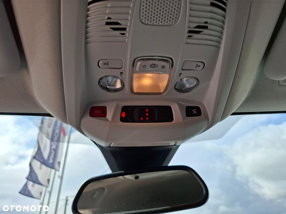 Peugeot 3008 BlueHDi 130 Stop & Start EAT8 Allure - 19