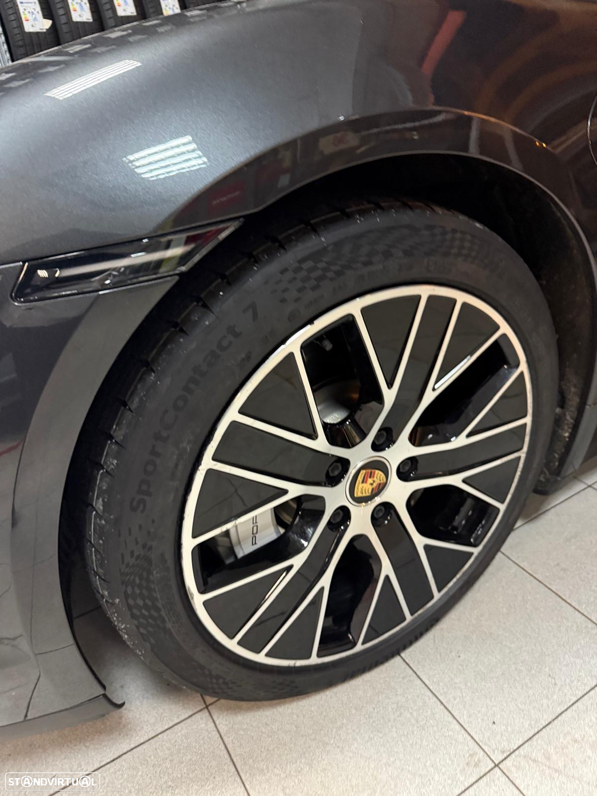 Porsche Taycan 4S - 4