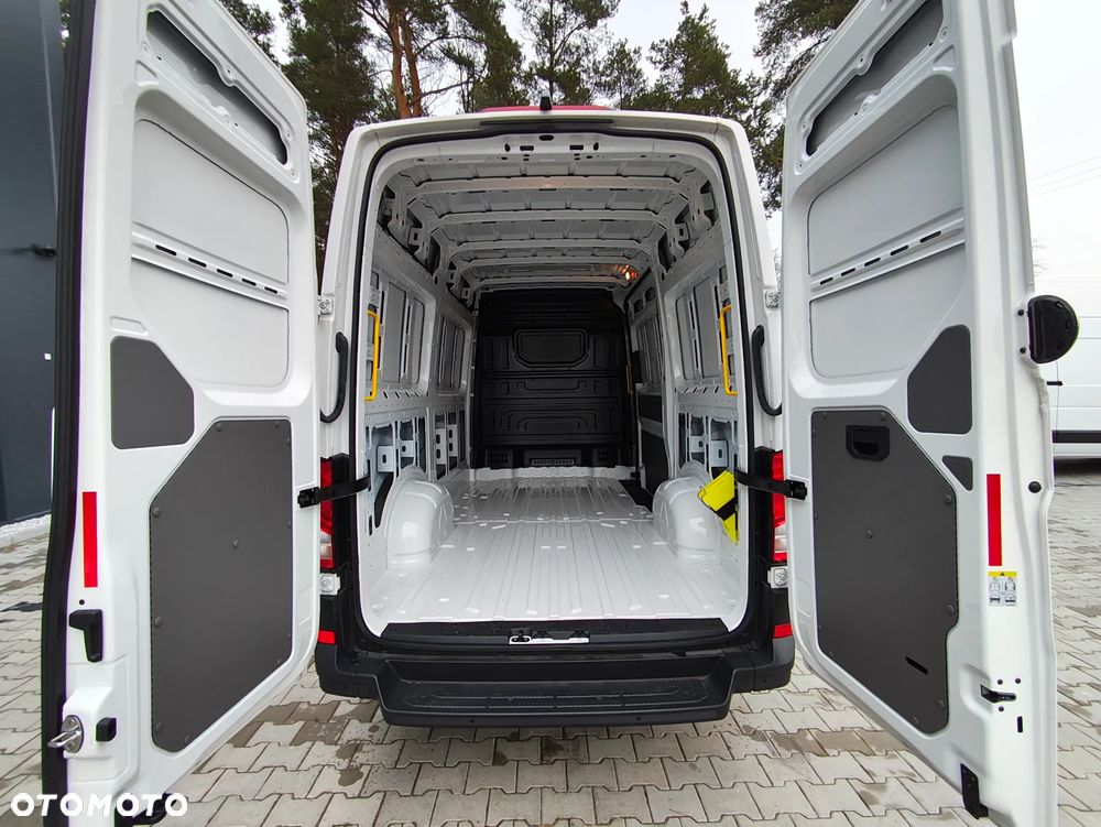 Volkswagen Crafter - 10