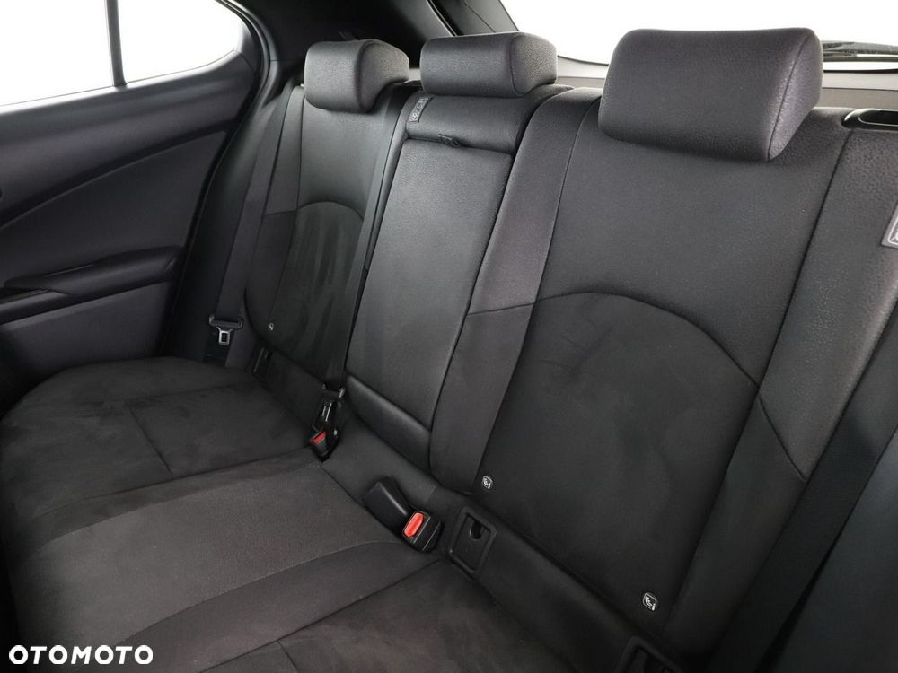 Lexus UX 250h Business Edition - 18