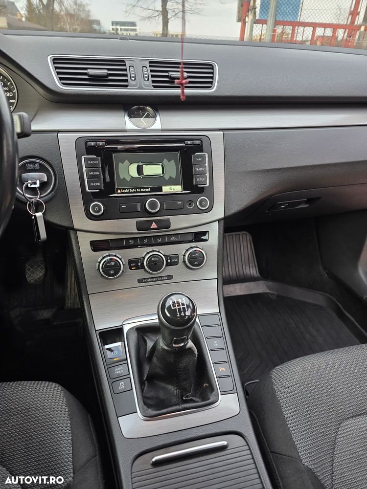 Volkswagen Passat 1.6 TDI BlueMotion Technology Trendline - 8