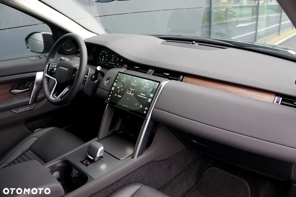 Land Rover Discovery Sport - 29