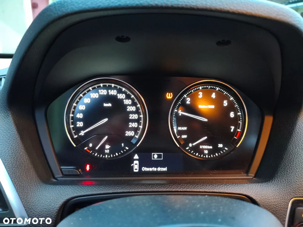 BMW Seria 1 118i Edition Metropolitan - 12