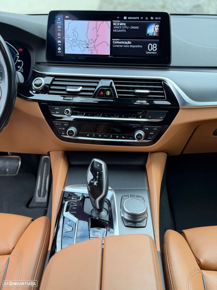 BMW 520 e Pack M - 14