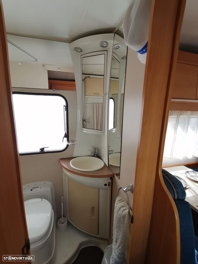 Ford Trigano 2.2 TDCI Capucine - 16