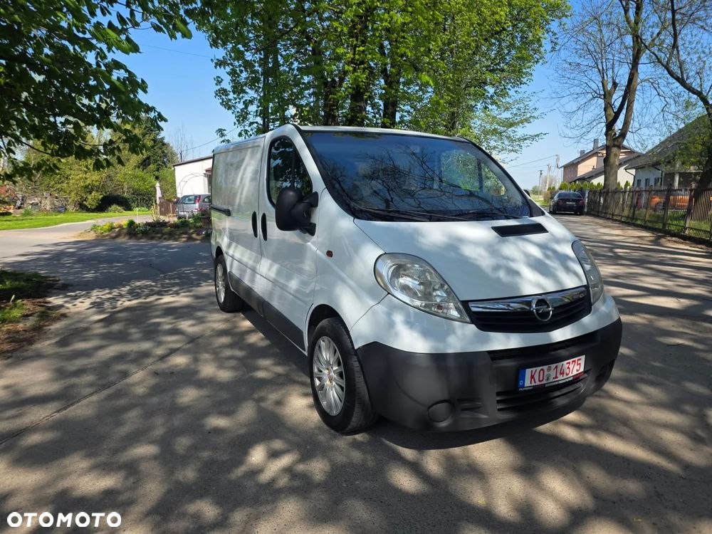 Opel Vivaro - 8