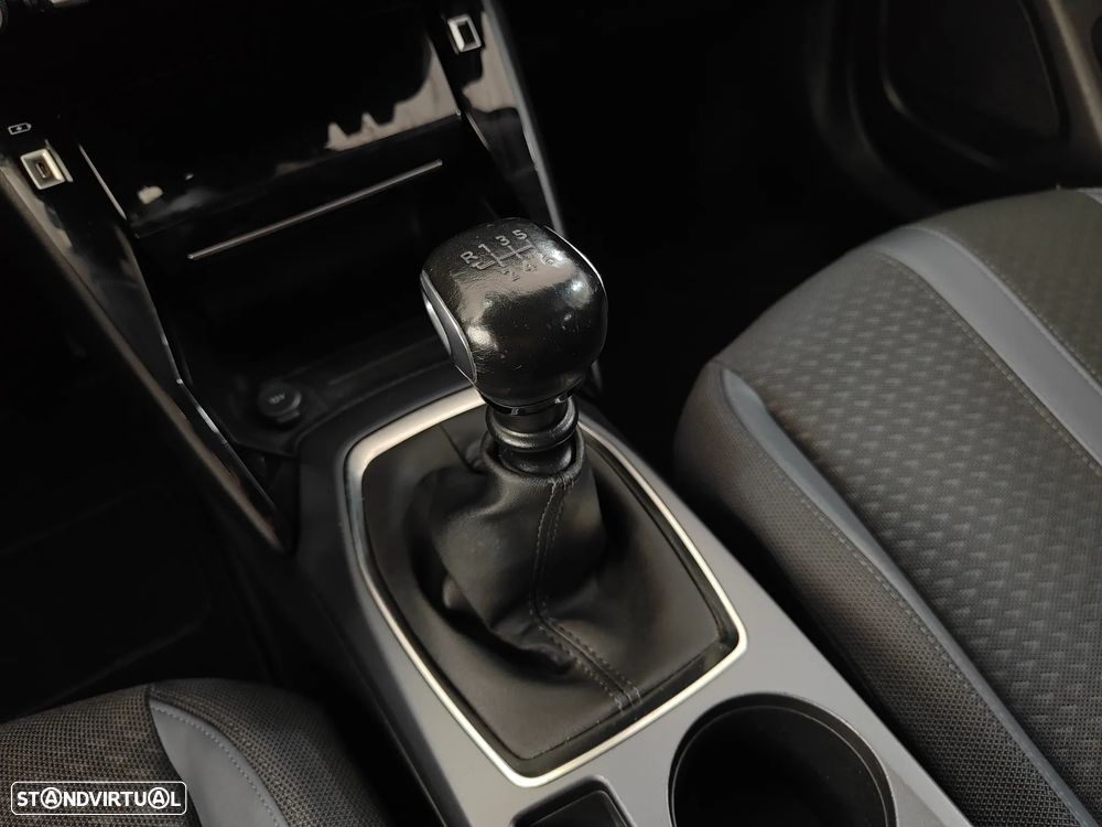 Peugeot 2008 1.2 PureTech Allure - 46