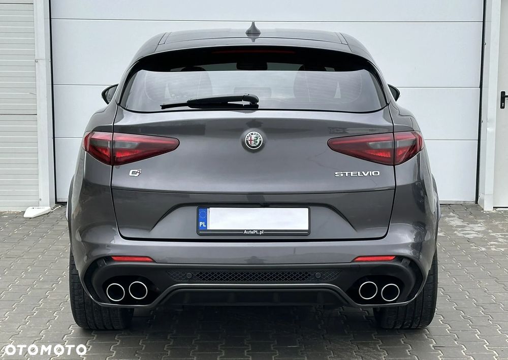 Alfa Romeo Stelvio 2.9 V6 Bi-Turbo Quadrifoglio Q4 - 16
