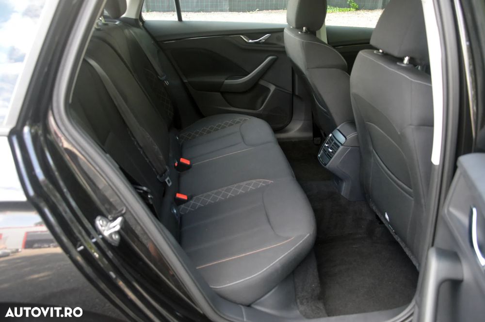 Skoda Kamiq 1.0 TSI DSG Ambition - 6