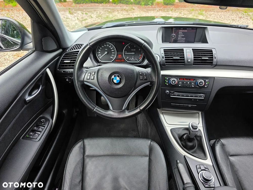 BMW Seria 1 120d DPF Edition Sport - 24
