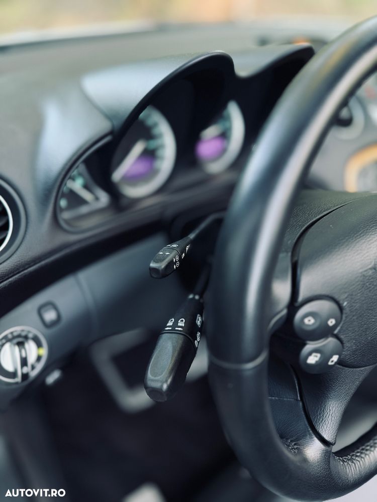 Mercedes-Benz SL 350 Aut - 26