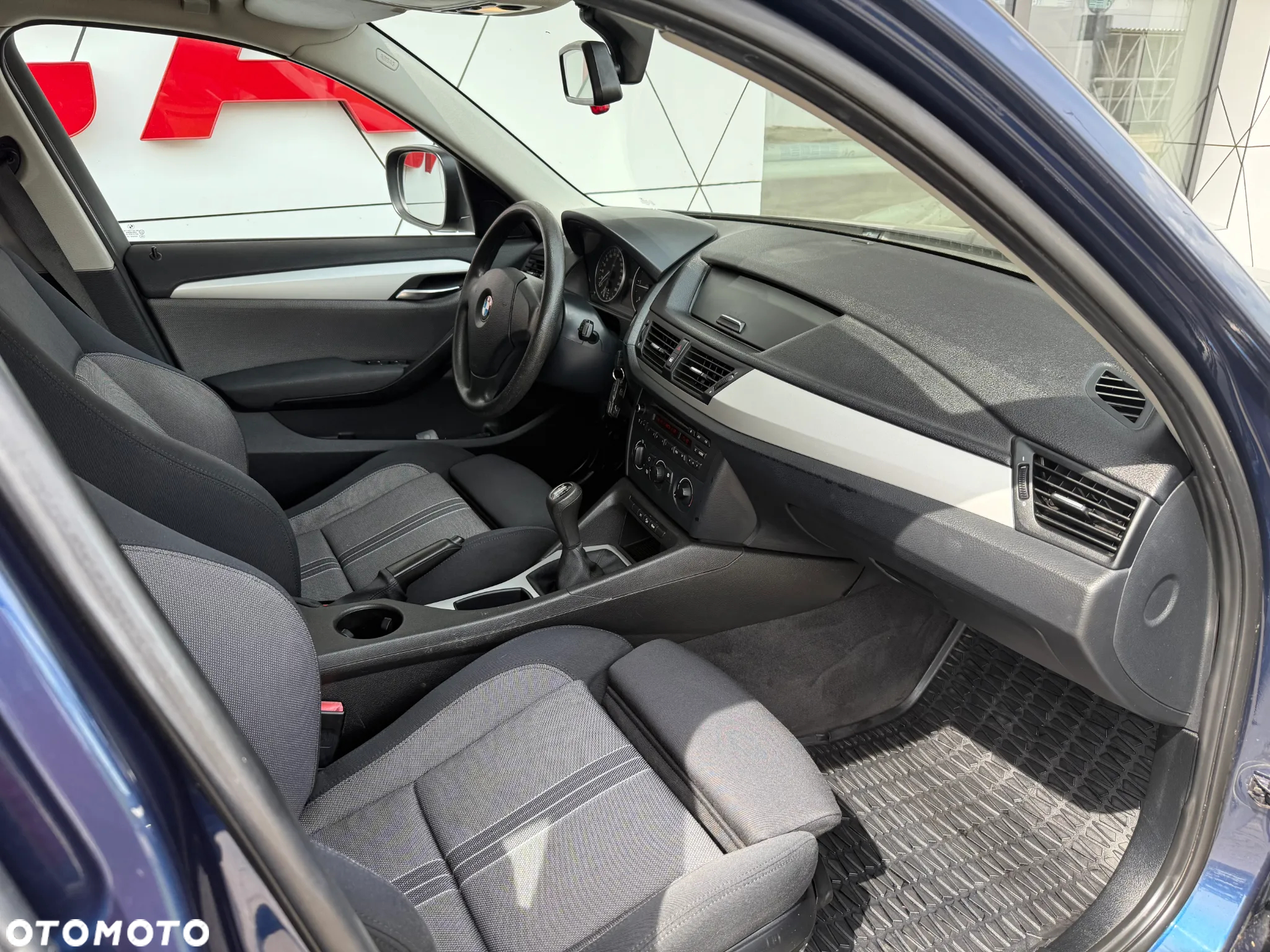BMW X1 xDrive18d - 17