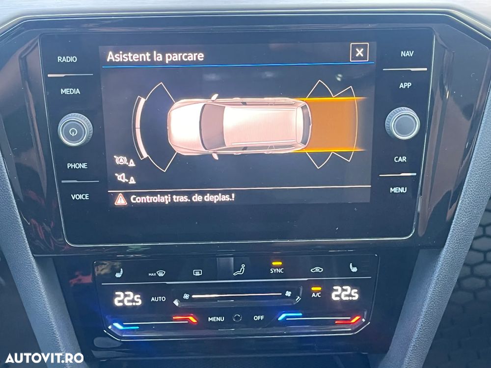 Volkswagen Passat 2.0 TDI DSG Highline - 20