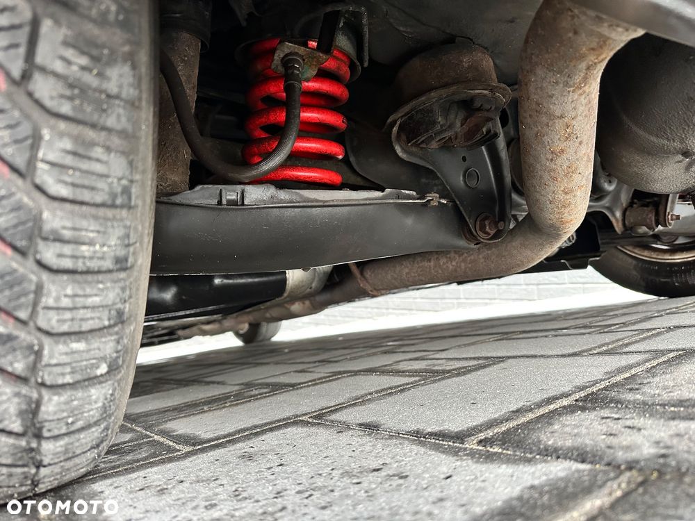 Mercedes-Benz CLK - 23