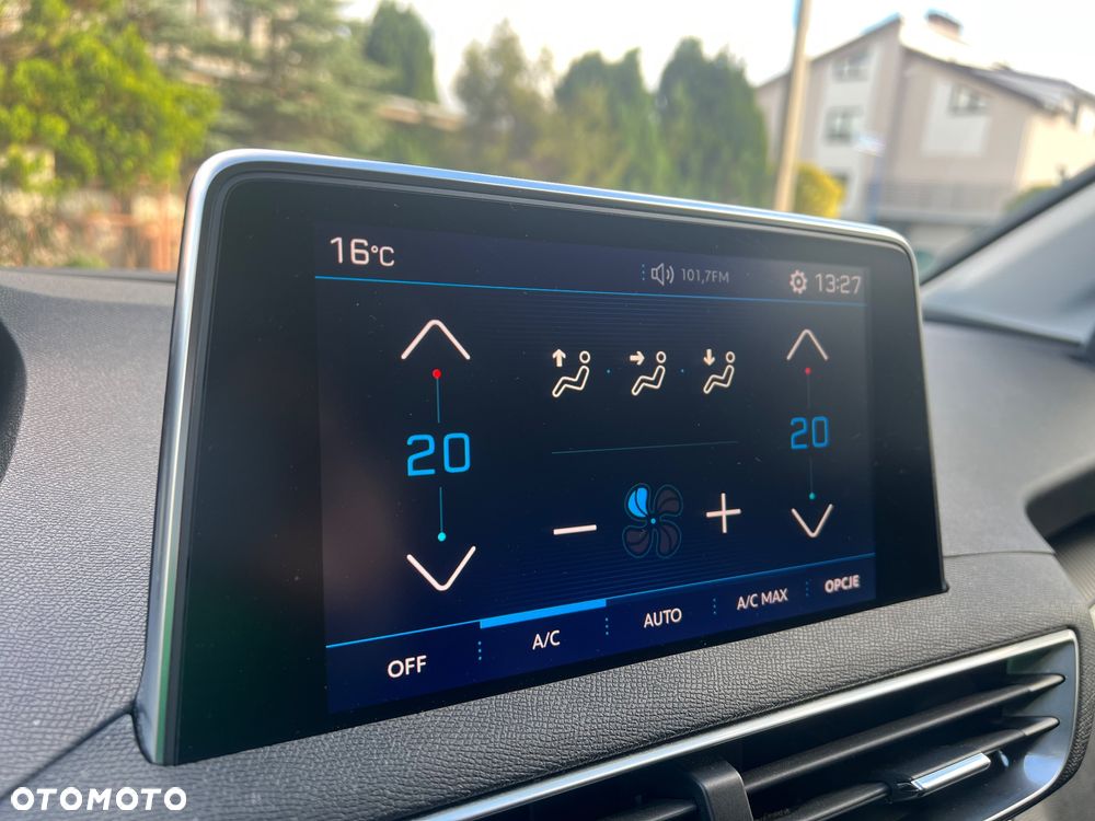 Peugeot 3008 1.2 PureTech Allure - 33