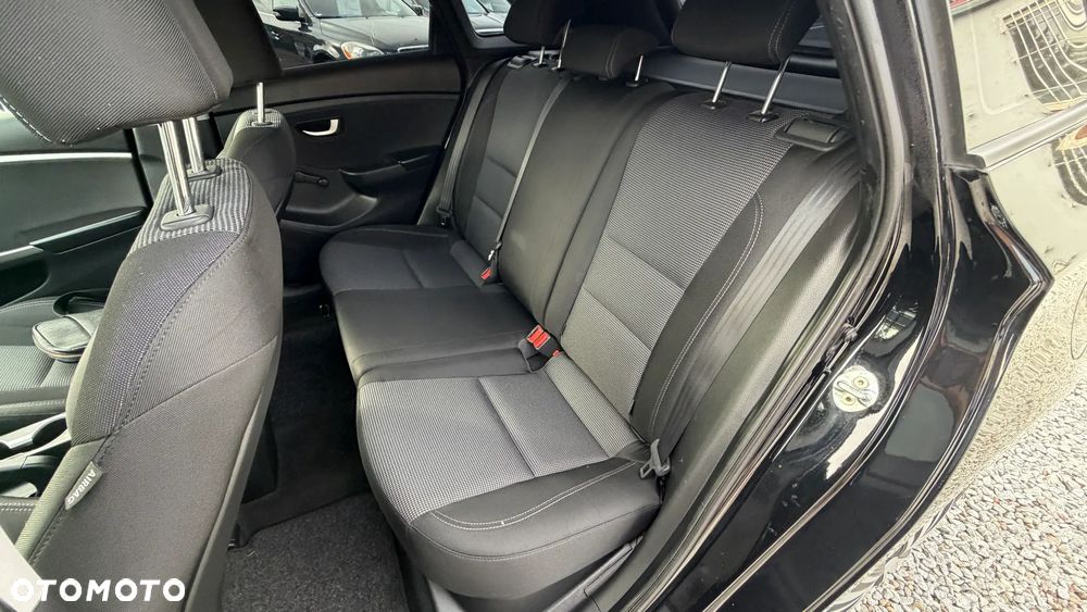 Hyundai i30 1.4 Style - 33