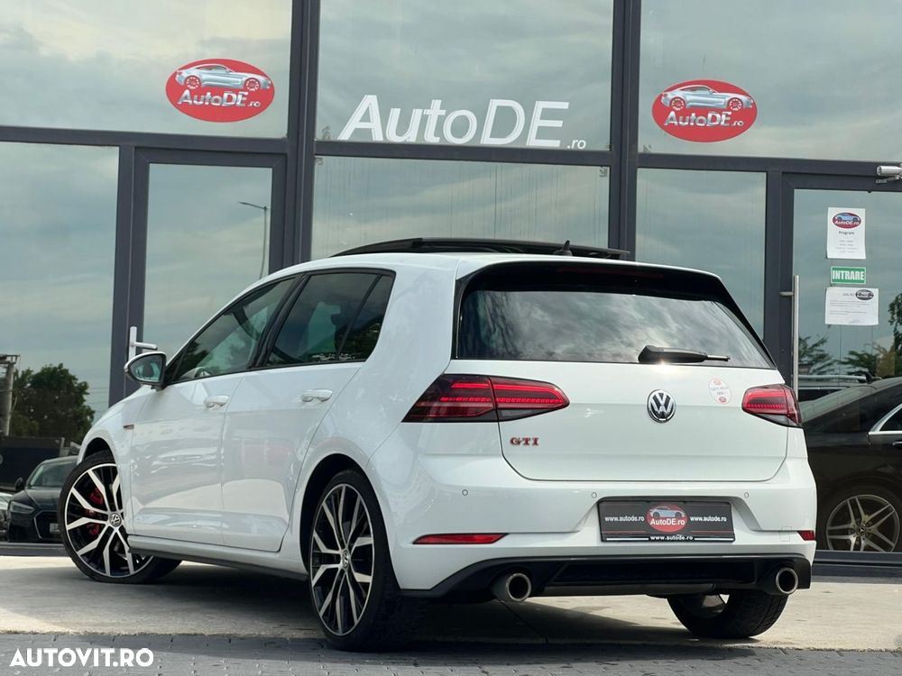 Volkswagen Golf - 4