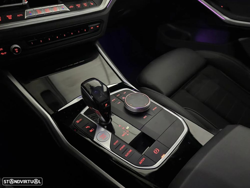 BMW 330 e Pack M Auto - 17