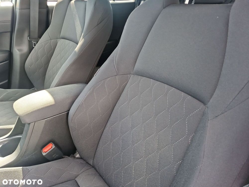 Toyota Corolla Cross - 14