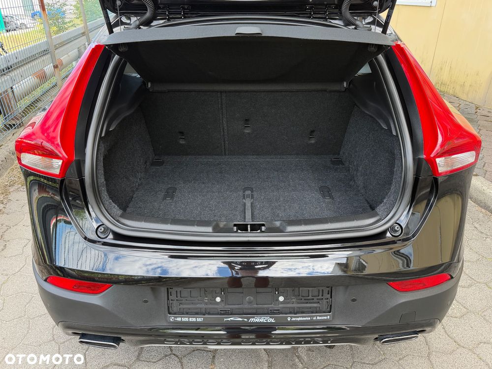 Volvo V40 Cross Country - 7