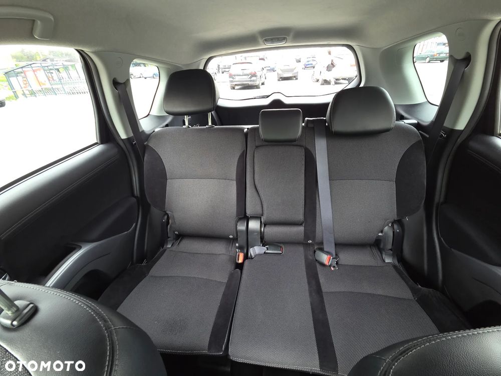 Mitsubishi Outlander 2.0 Intense 2WD - 21