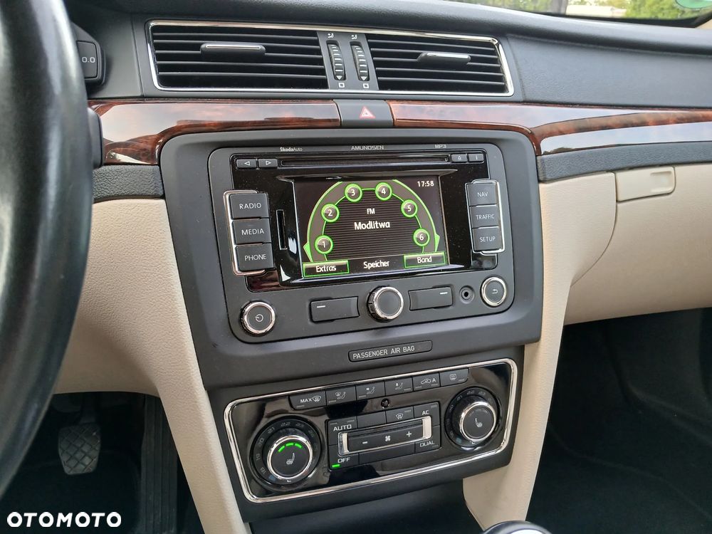 Skoda Superb 2.0 TDI Exclusive - 33