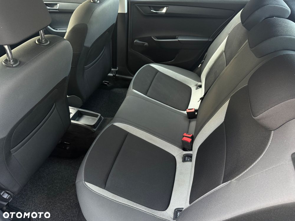 Skoda Fabia 1.0 TSI Style Color - 35