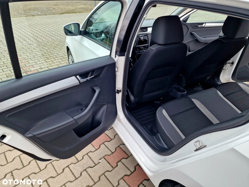 Skoda RAPID 1.4 TDI DPF Ambition - 28