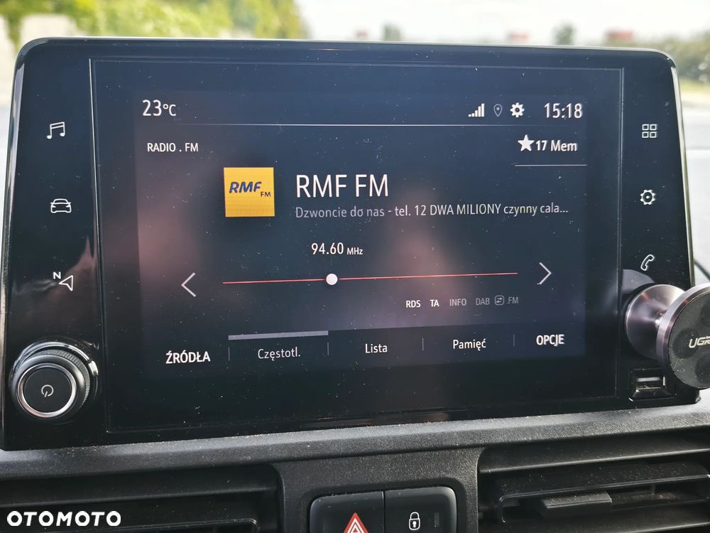 Opel Combo 1.2 Turbo Essentia S&S - 8