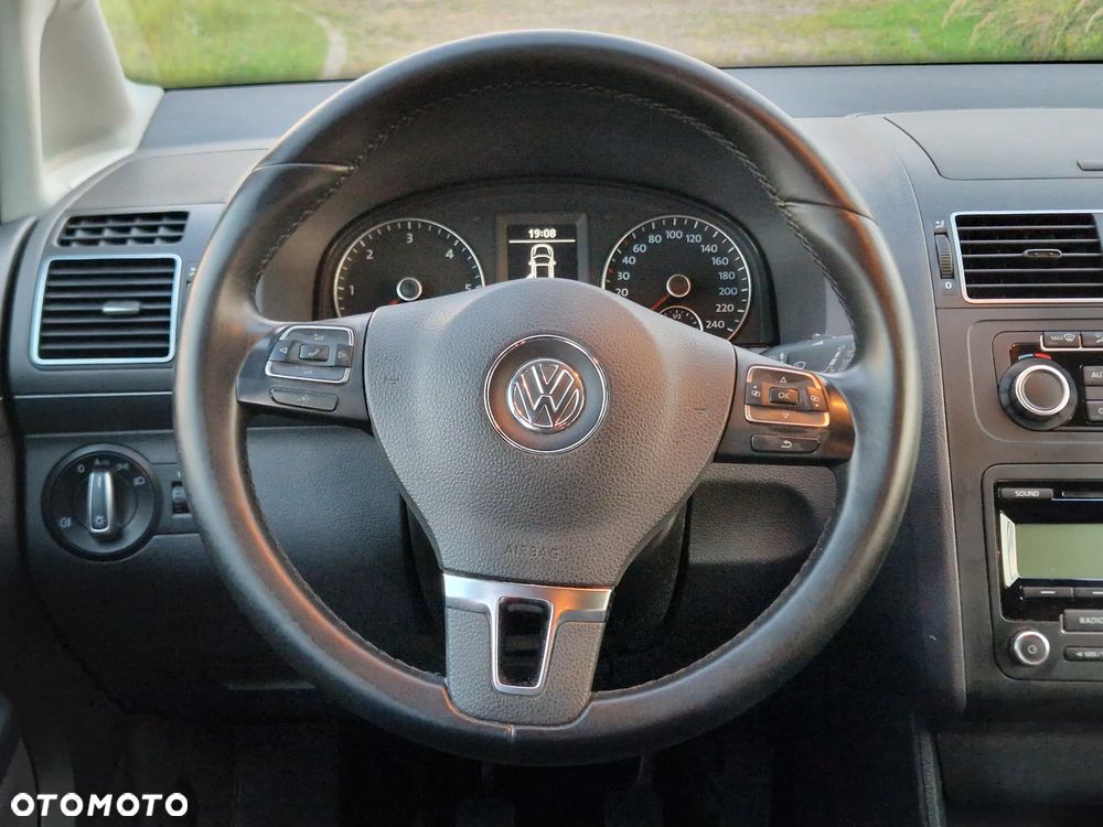 Volkswagen Touran 1.6 TDI DPF BlueMotion Technology Comfortline - 15