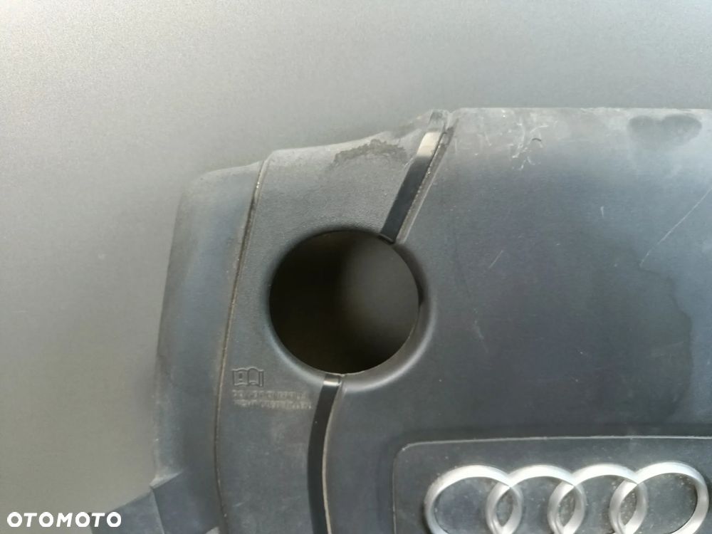 Górna osłona silnika Audi Q5 A5 A4 2.0 TDI pokrywa na silnik 03L103925AB - 2