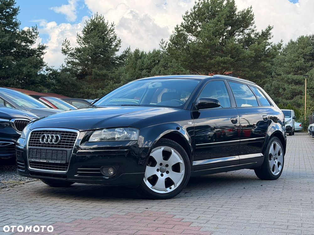 Audi A3 Sportback 1.6 FSI Ambiente - 2