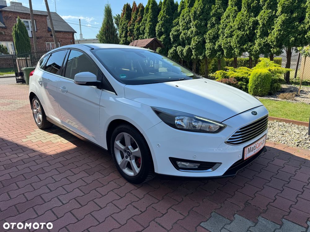 Ford Focus 1.5 EcoBoost STart-Stopp-System TITANIUM - 2