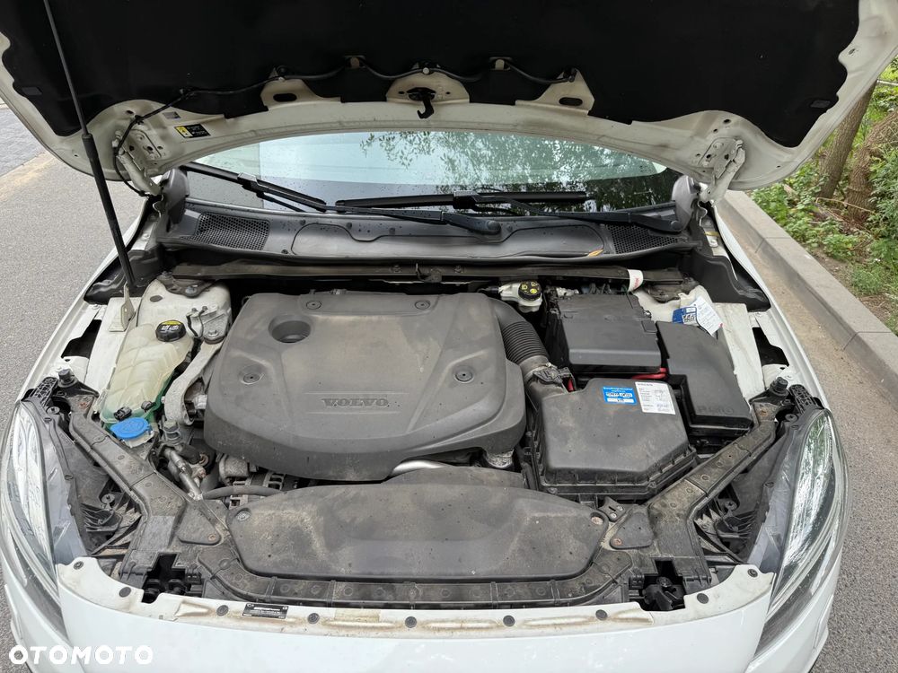 Volvo V40 Cross Country D4 Momentum - 21