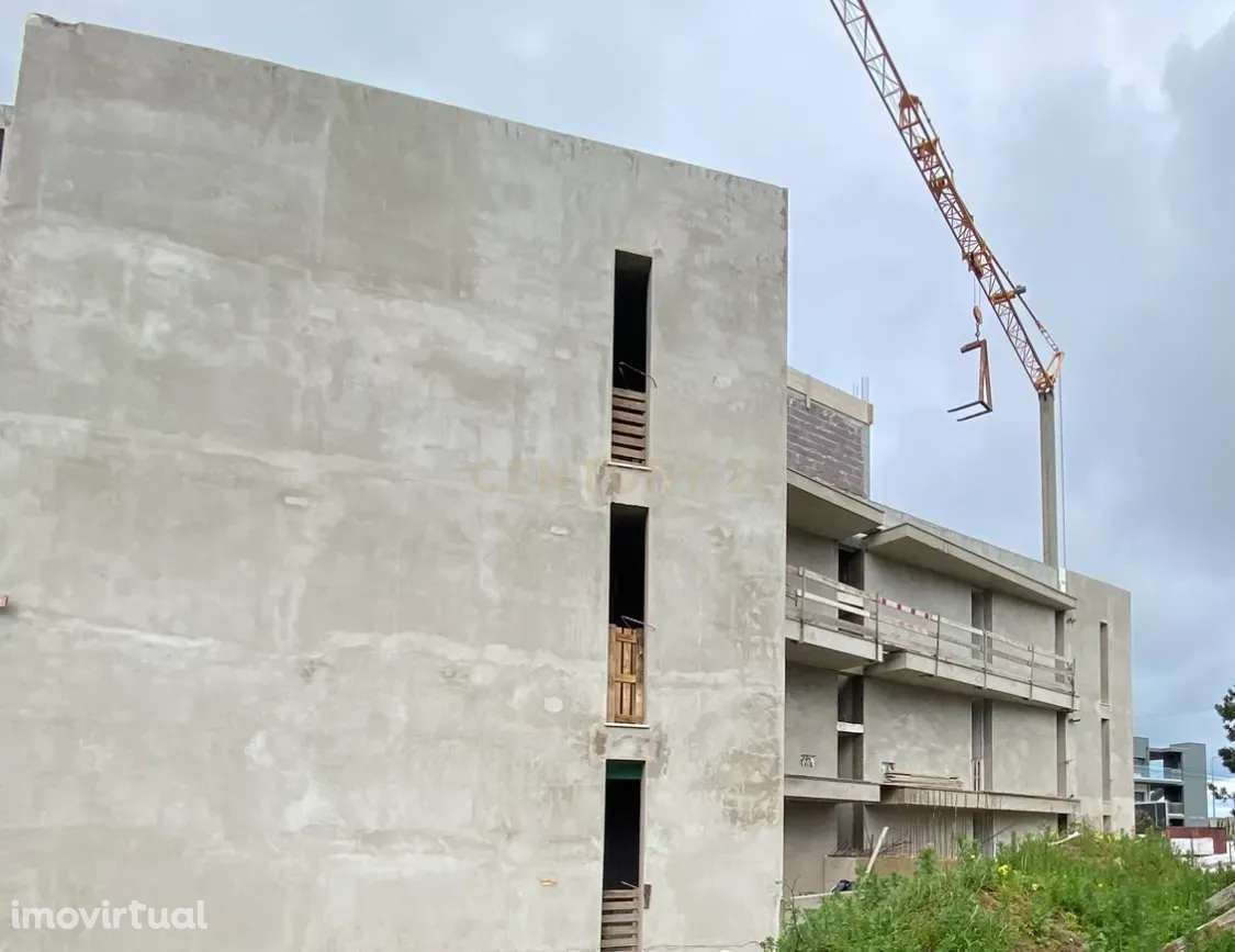 Apartamento t2 inserido num condomínio fechado com piscina - Grande imagem: 5/17