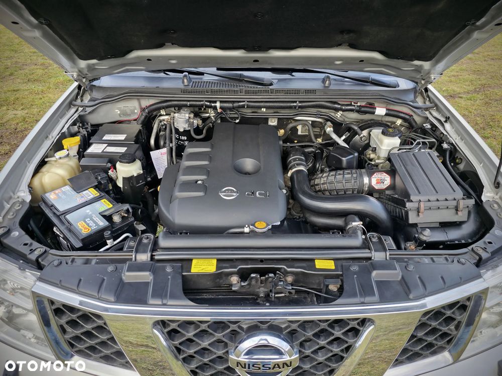 Nissan Pathfinder - 20