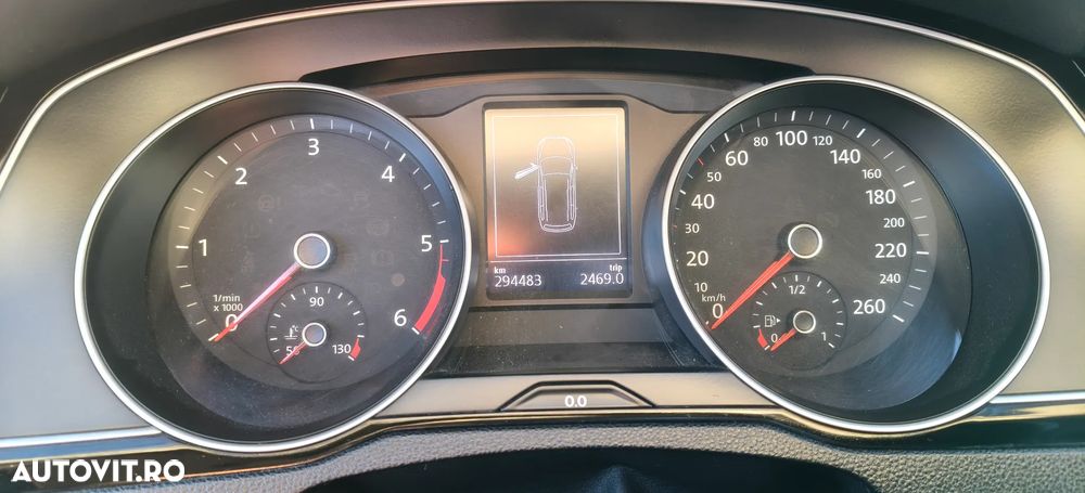 Volkswagen Passat - 10