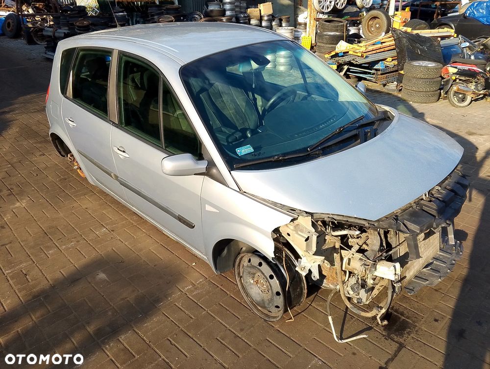 Renault Megane Scenic II (03-06r.) 1.6B 112KM. Silnik K4M 782 (K4M782),  K4M 761 (K4M761)  Skrzynia JR5 104 (JR5104),  8200210038,  A040566   lakier TEA19.Cały na części. GWARANCJA !!! Przód Tył Zestaw Komplet Drzwi Klapa Zderzak Błotnik Maska Grill Atrapa Szyba Pas Lampa Lusterko Boczki Fotel Kanapa Kokpit Deska Rozdzielcza Przełącznik Włącznik Sterownik Przewody Wiązka Instalacja Moduł Komputer Czujnik Listwa Pompa Alternator Wtryski Głowica Rozrusznik Kompresor Sprzęgło Dwumas Silnik Skrzynia ABS Klimatyzacji Paliwa Wspomagania Kolektor Turbina Przepustnica Zawór Chłodnica Koło Hak Belka Sanki Zawieszenie Mcpherson Półoś Amortyzator Wydech Tłumik Zacisk Most - 4