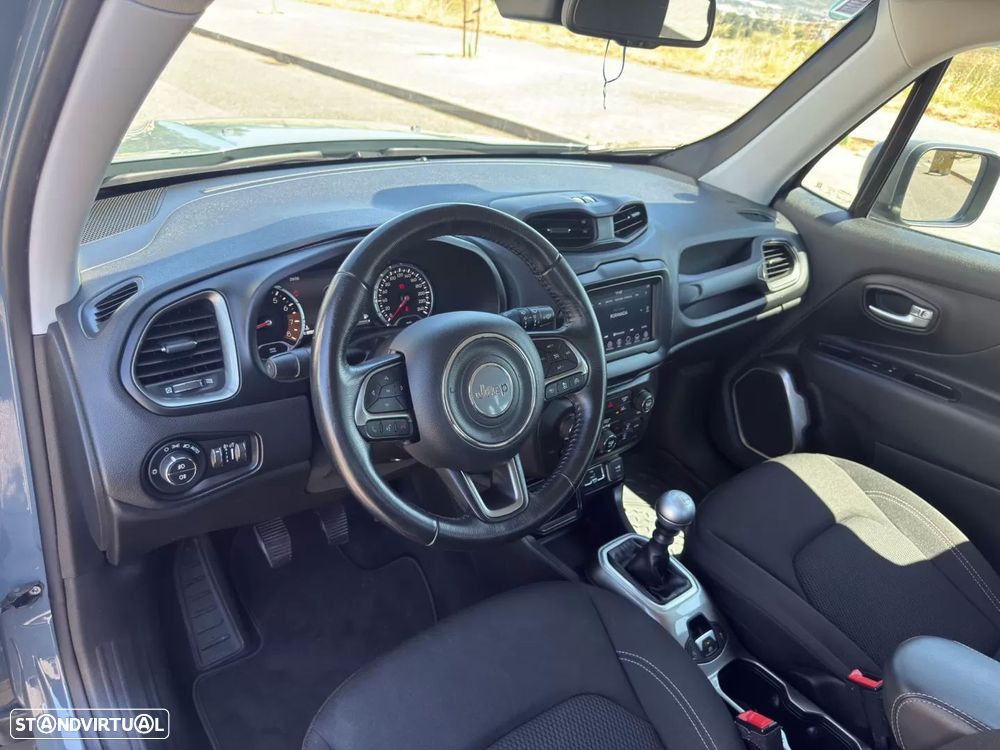 Jeep Renegade 1.0 T Limited - 22