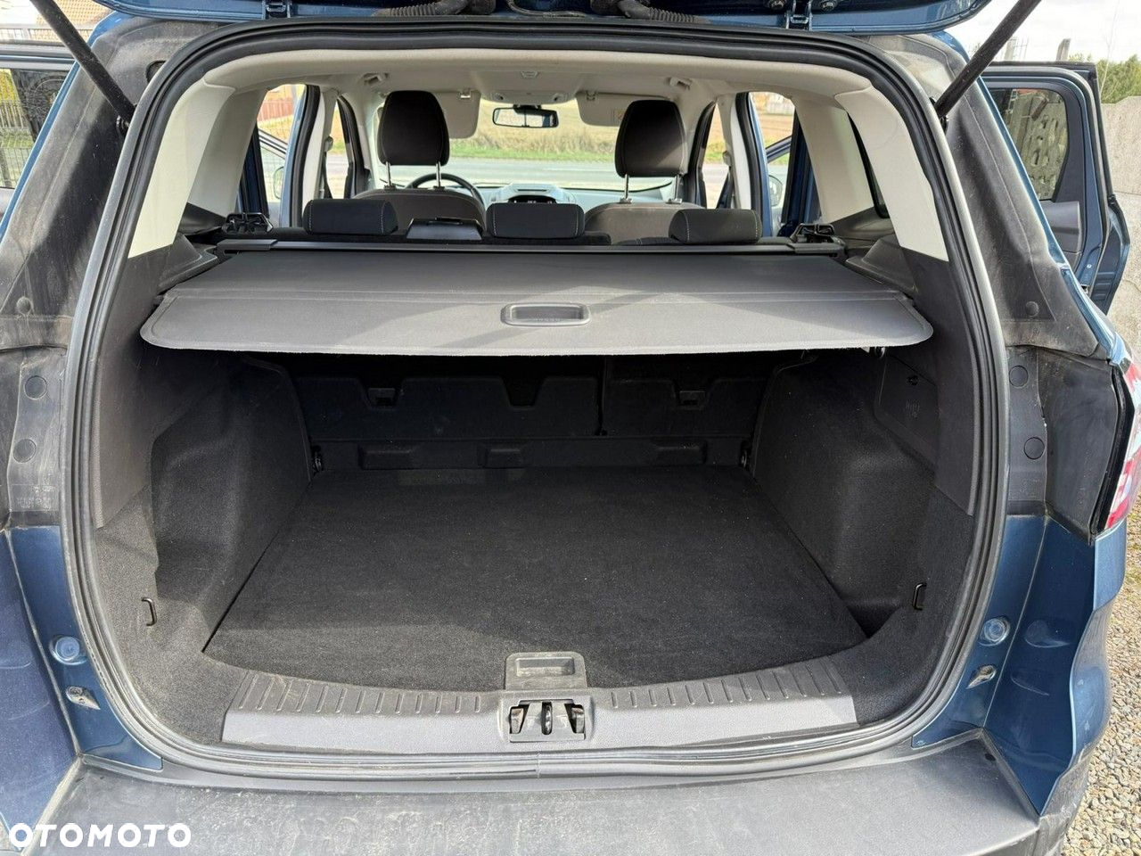 Ford Kuga - 27