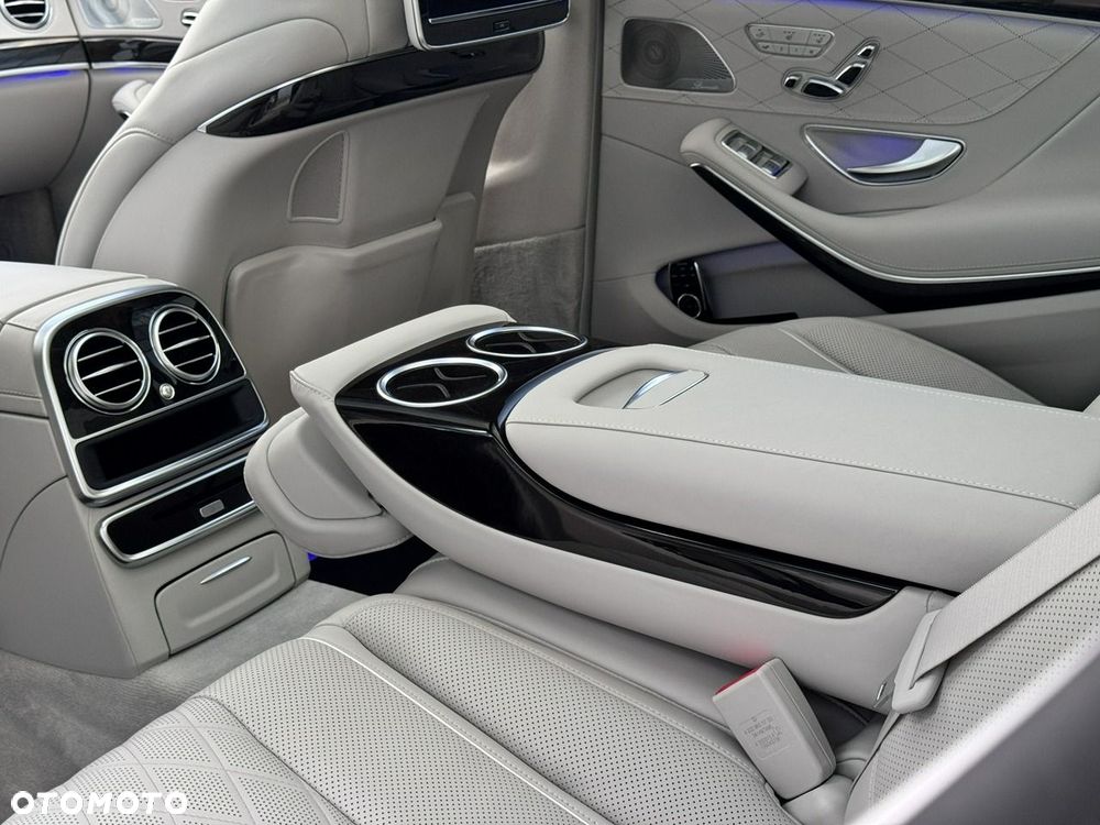 Mercedes-Benz Klasa S 500 L 4Matic 7G-TRONIC - 24