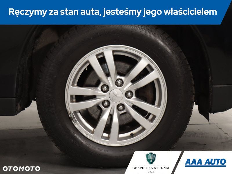 Mitsubishi Outlander - 16