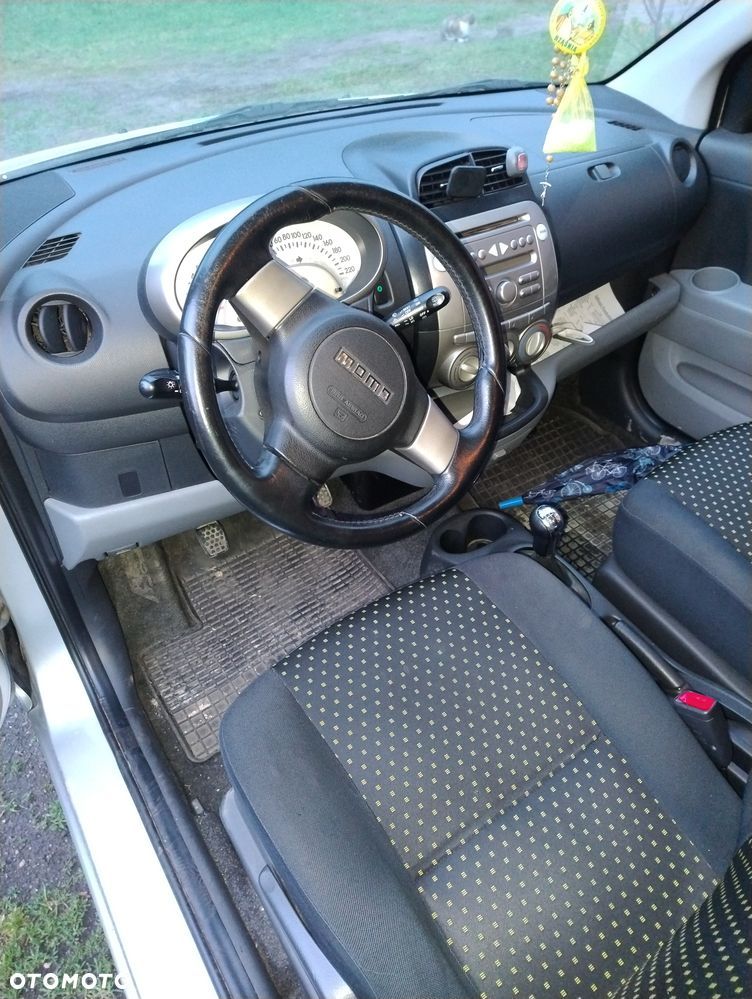 Daihatsu Sirion 1.3 - 13